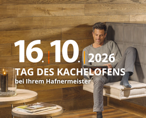 Tag des Kachelofens 2026 am 16. Oktober mit modernem Kachelofen und gemütlicher Sitzbank beim Hafnermeister